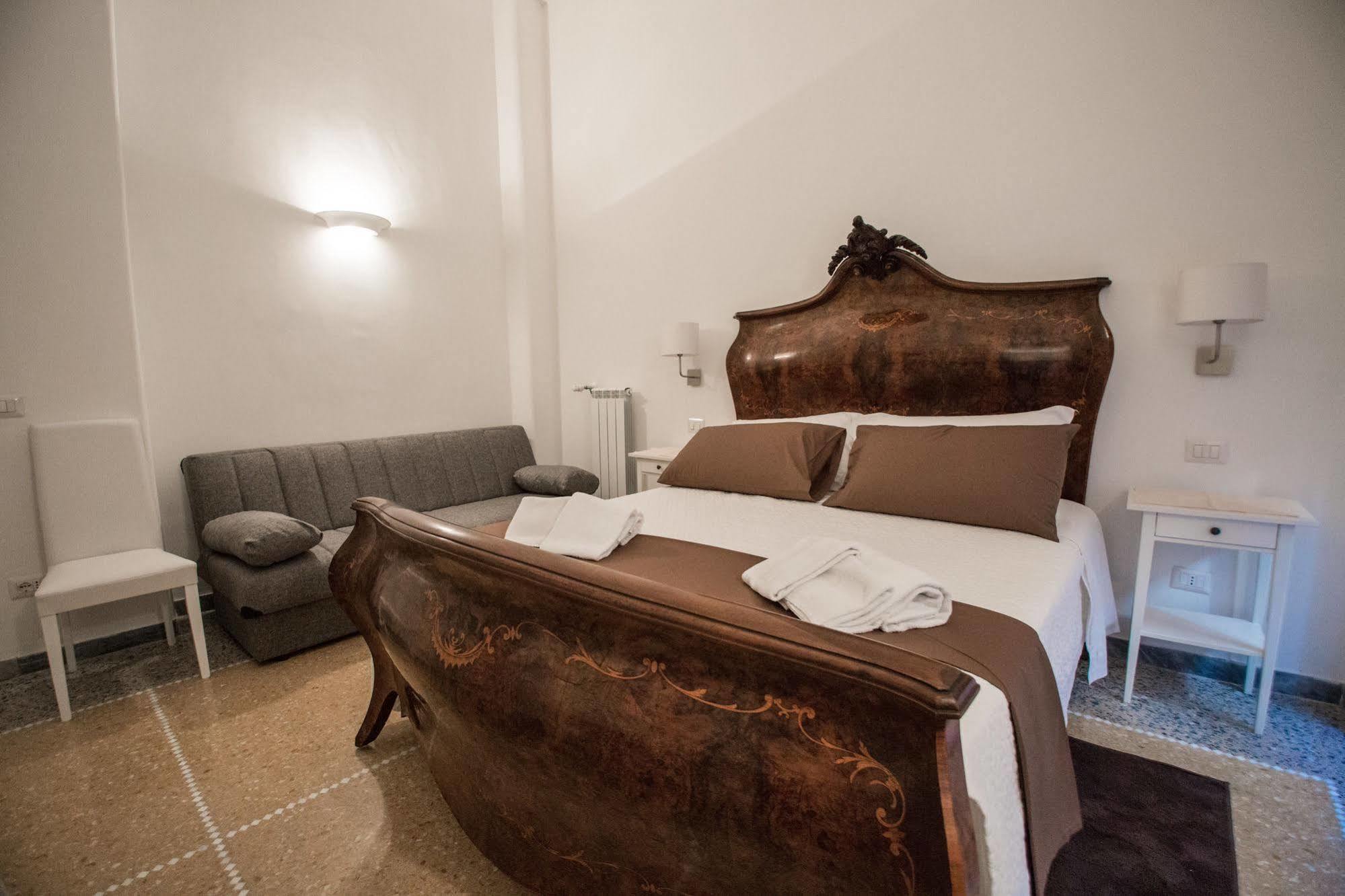 Desiderio Di Roma Hotel ภายนอก รูปภาพ