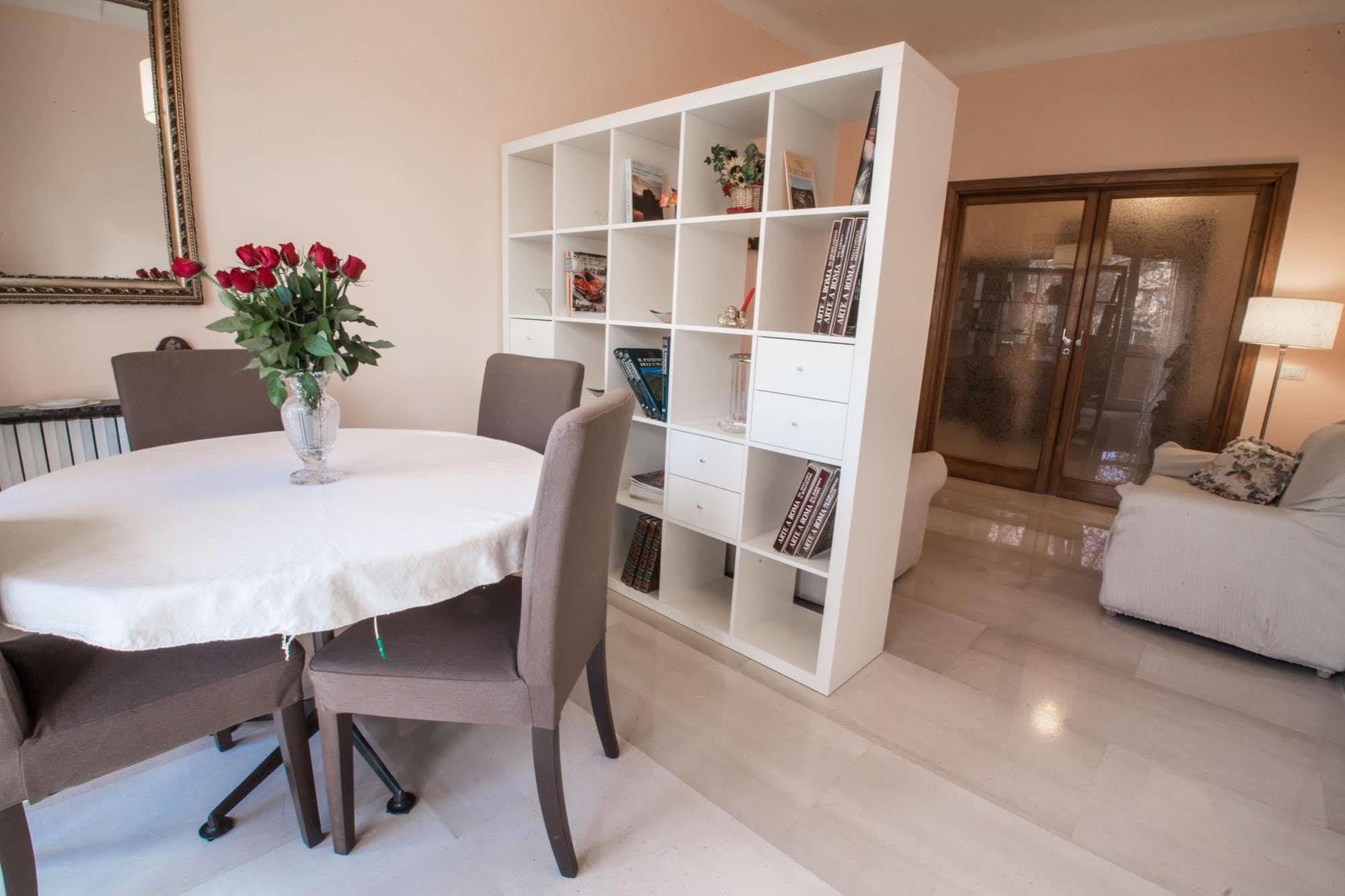 Desiderio Di Roma Hotel ภายนอก รูปภาพ