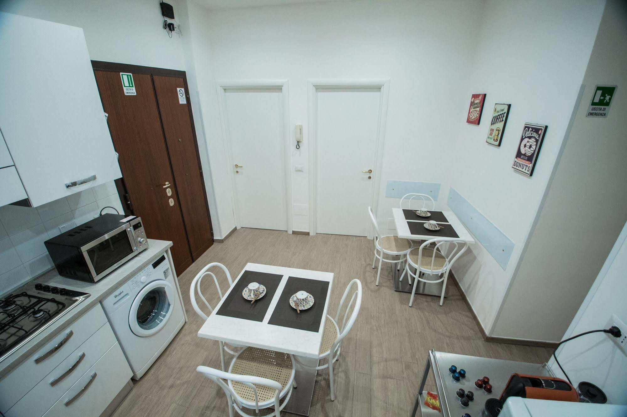 Desiderio Di Roma Hotel ภายนอก รูปภาพ