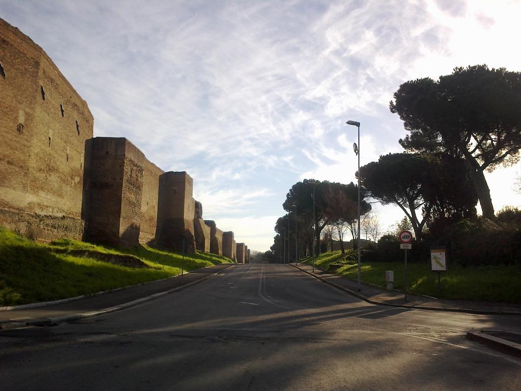 Desiderio Di Roma Hotel ภายนอก รูปภาพ